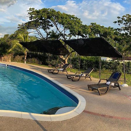 Hacienda Hotel Boutique Campestre Las Palomas Tocaima Exterior photo